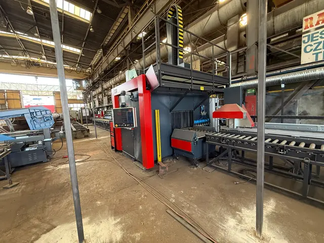 STIGAL MultiProfiler 3D Linie mit Rollenbahnen für Stahlprofile