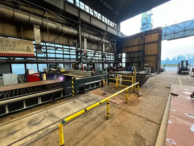 Halle von Mirand CNC: STIGAL PROMaster 3D beim Plasmaschneiden